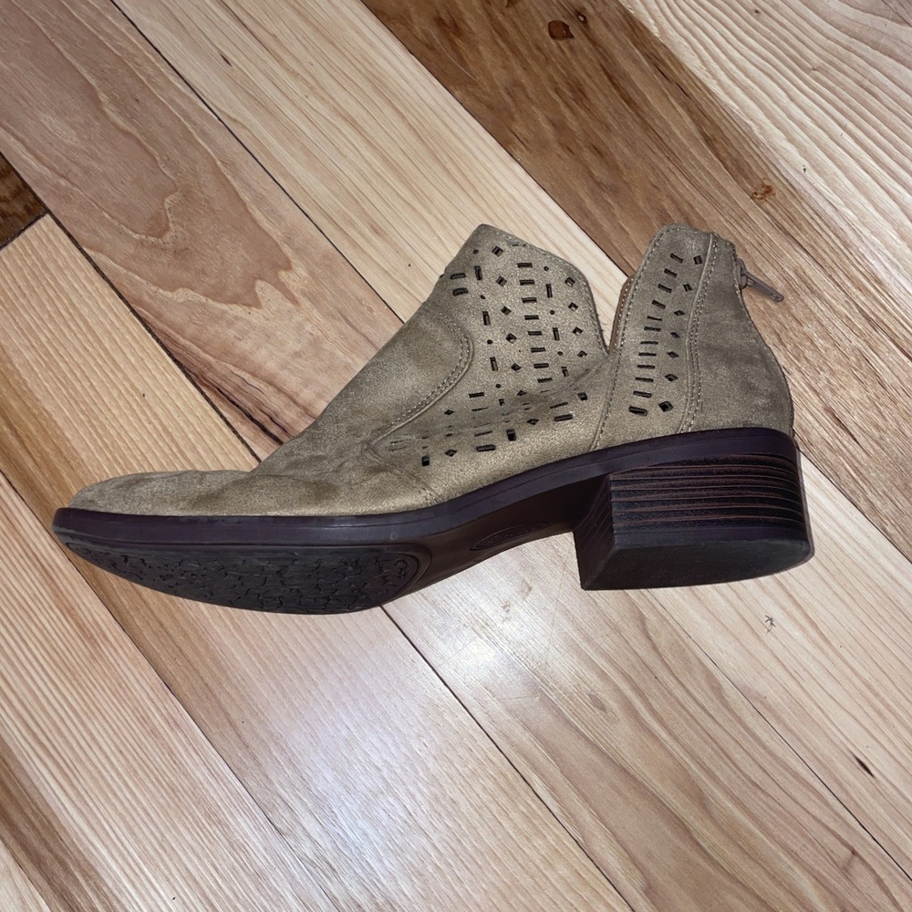 Eurosoft by Sofft Booties Ankle Tan Suede Laser Cutout Suede Zip Western 8.5 - Picture 4 of 12